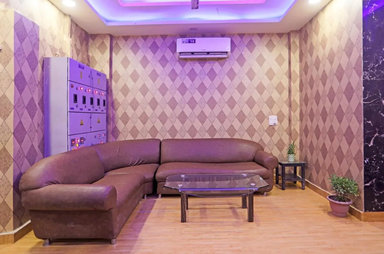 Hotel Moody Moon Delhi Airport