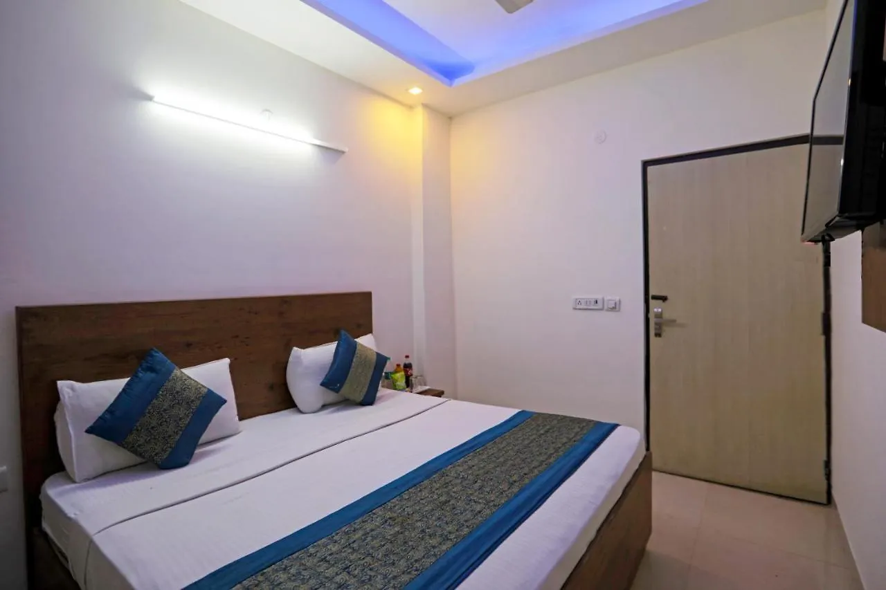 Hotel Moody Moon Delhi Airport 3*, New Delhi India